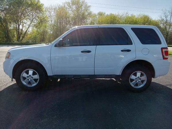 2011 FORD ESCAPE - $3,499 (BEACH PARK, ILLINOIS)63619083369731124