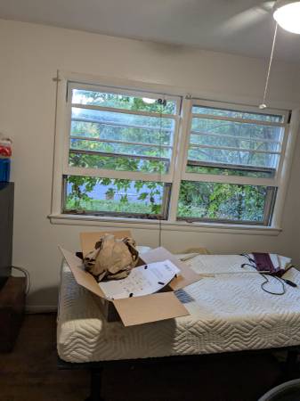 $650 / 130ft2 - furnished bdrm for male (West Falls Church Metro)64040025842689121
