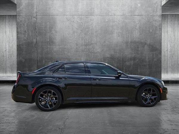2022 Chrysler 300 Touring L Sedán - $27,430 (Llame al *(806) 304-6895* para confirmar disponibilidad de inmediato)62972941037699123