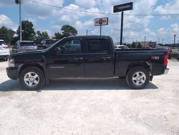 2010 Chevrolet Silverado 1500 LT - Photo 2