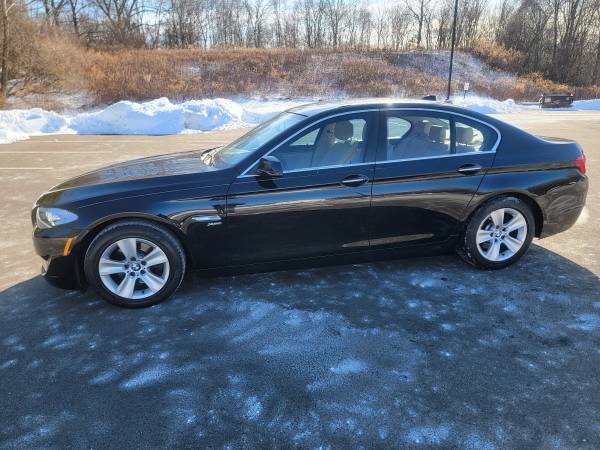 2012 BMW 528i X-drive Premium Sedan ... w/71K!! 1