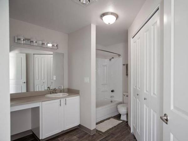 $1,723 / 1hab - 720ft2 - Lavaplatos, distribución abierta, centro de fitness, refrigerador (Tualatin)63831326877697121