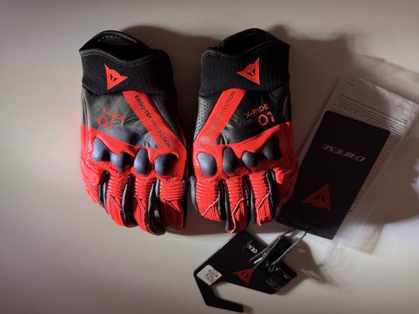 New-Dainese X-Ride Gloves 01- Size 8.5/M Black/Fluo-Red