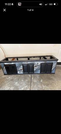 Fish stand 1