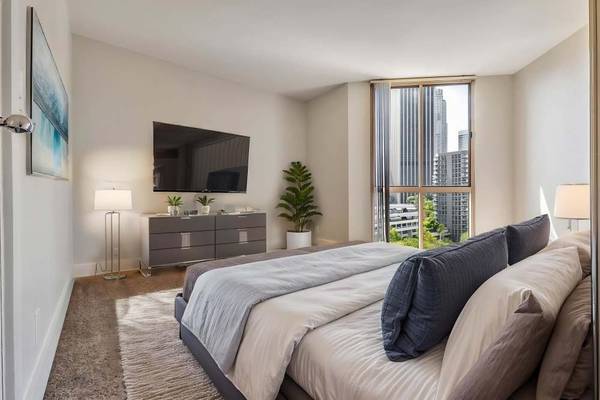 $2,385 / 2br - 1050ft2 - 2 BD, 24-Hour Lobby Attendants, Parking Available (123 S. Figueroa St, Los Angeles, CA)63701110897667121