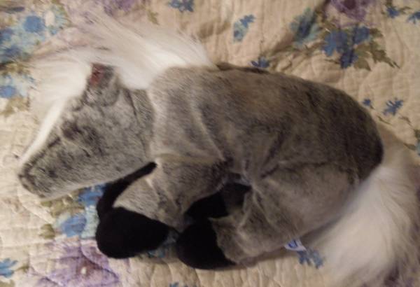 Breyer sleeping pony - she snores! 1