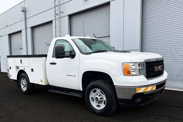 2011 GMC Sierra 2500HD Utility w/ 116K #185504 1