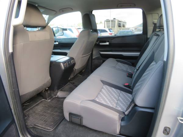 2018 Toyota TUNDRA CREWMAX SR5 - Photo 7