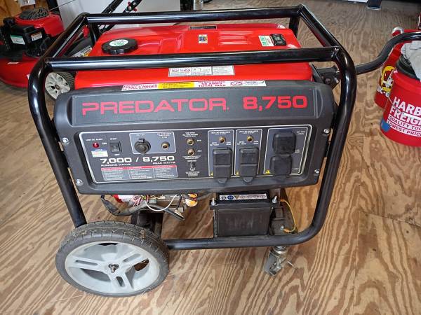 Used predator 8750/7000 watt generator 1