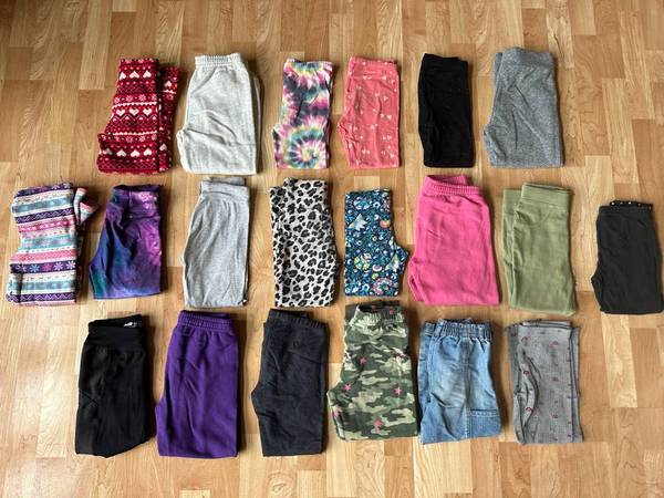 Girls clothes, 5T: 65 items 1