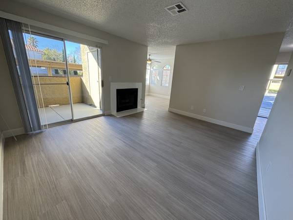 $1,575 / 1br - 725ft2 - Pet-Friendly + Pool + Gym – Everything You Need at Breakers Apts (Las Vegas)63859497829123123