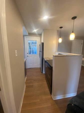 $1,800 / 1br - 1 / 2 habitación (Manchester)63656294881281124