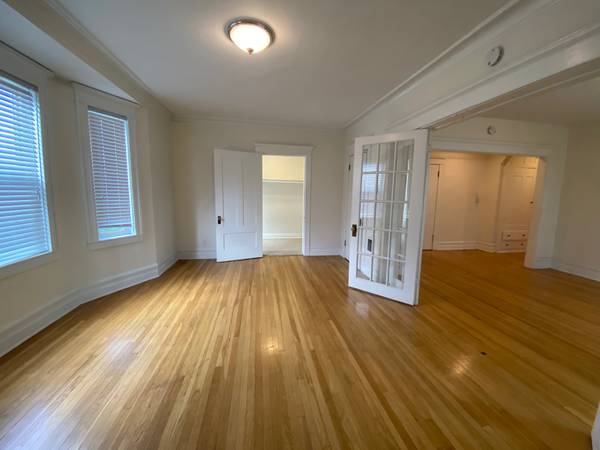 $2,995 / 2br - 1050ft2 - ONE MONTH FREE! Live at 810 Denny (Seattle)63910064610562123
