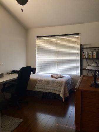 $1,500 / 1br - Private loft room with shared bathroom.  Short walk to UCSD. (UTC / La Jolla)63621211249539121