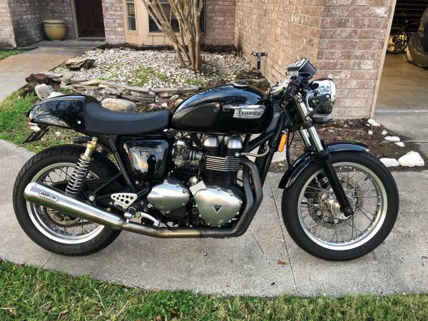 2008 Triumph Thruxton 1