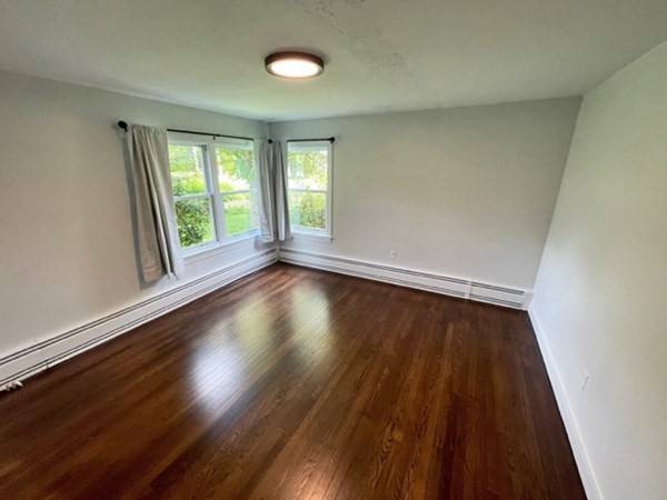 $3,000 recently remodeled 3 bedroom ranch excellent location with views (hadley)64016884108674124
