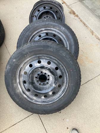 Universal GM five bolt wheels 1