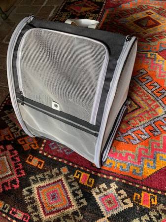 back pack pet carrier for lightweight animal 1