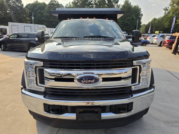 2017 Ford F550 XLT 4x4 - Photo 9
