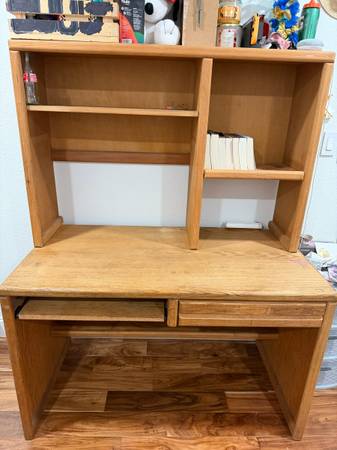 Solid Oak Desk with Removeable Hutch 1