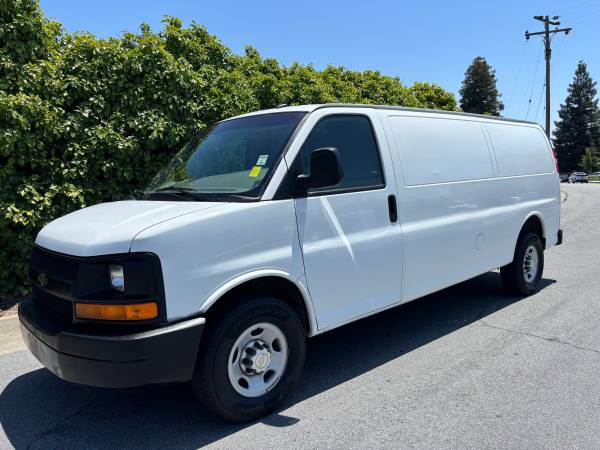 2013 CHEVY EXPRESS 2500 HD 3/4 TONELADA, DISTANCIA ENTRE EJES LARGA, FURGÓN DE CARGA AMPLIADO, LIMPIO - $11.995 (¡MANEJA UN POCO, AHORRA MUCHO EN SAN JOSE! FINANCIAMOS CON MAL CRÉDITO)63483166204801122