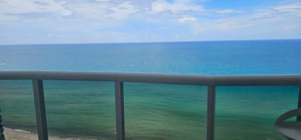 OCEANFRONT TRUMP TOWER PENTHOUSE IN SUNNY ISLES FOR VACATION RENTAL 1