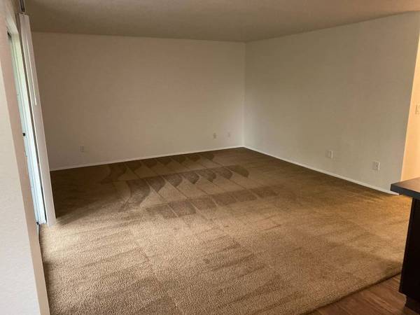 $1,749 / 2br - 985ft2 - Cerca de todos los lugares a los que deseas ir (Beaverton)63820795817475122
