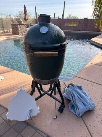Large Big Green Egg BRAND New Seals w. Nest, Handler, Rake, Conveggtor, Cover - 1