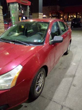 2011  ford focus se 1