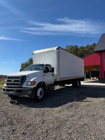 Need someone with valid license to help drive box truck 1