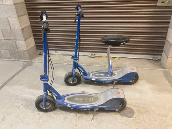 Razor e300 Scooters Lot of ( 3 ) 1