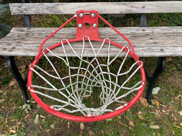 Heavy Duty Wall Mounted Basketball Rim with Net 1