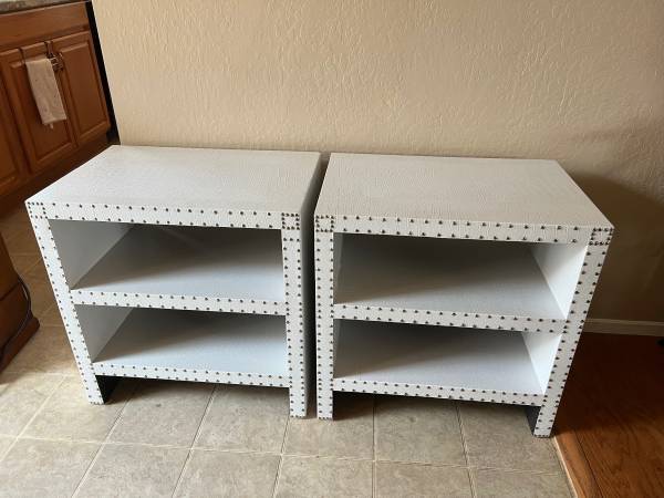 Two Side Table/White Vegan Leather 1