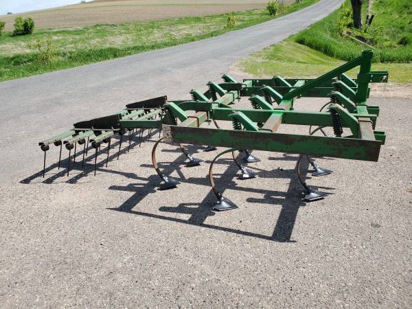 John Deere 6' field cultivator and harrow 1