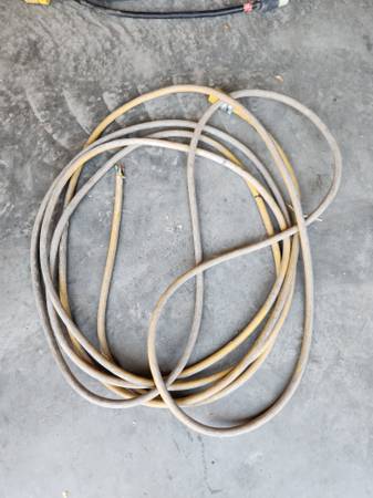 Heavy 36' construction extension cord 1