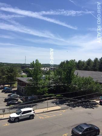 $1,850 ESTUDIO AV  11/15 O 12/1       1CPKG    La renta incluye calefacción EXCELENTES VISTAS (WATERTOWN)63828407121155123
