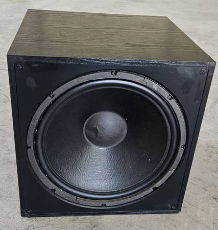 Definitive Technology PowerField 15 1