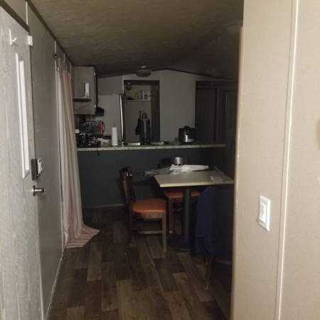 $800 / 2br - 1600ft2 - Room for rent (Panama City Beach)63910447631747124