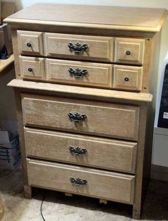 dresser 1