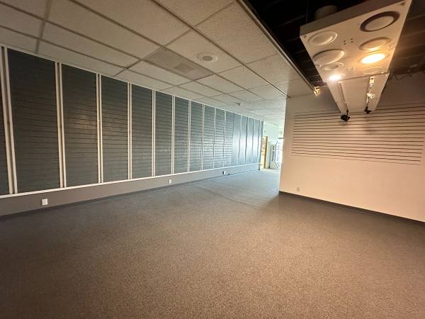 $12,000 / 15000ft2 - Storefront/Showroom/Warehouse on K-Beach Frontage for Lease (Soldotna)64163341820291120