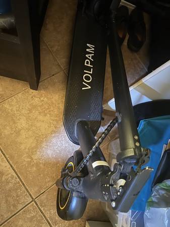 VOLPAM Electric Scooter, 350W/500W Powerful Motor, 8.5"/10" Solid Tire 1