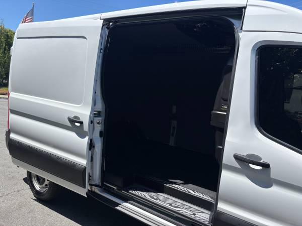 2023 Ford TRANSIT 250 MEDIUM - Photo 13