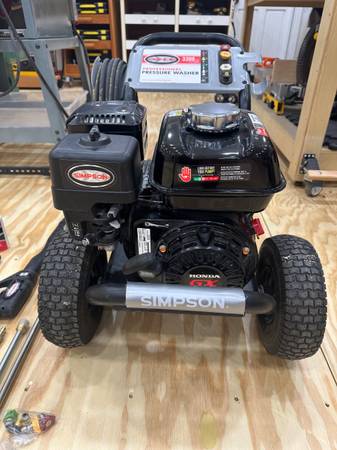 Simpson PowerShot Honda GX200 Pressure Washer + accessories 1
