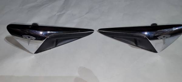 Tesla Side Repeater Cameras 1