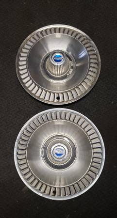 1964 FORD GALAXIE HUB CAPS 1