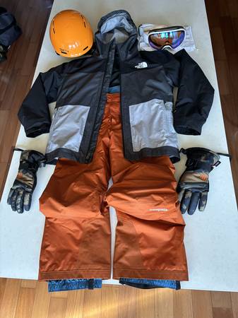 Boys Ski jacket, pants, gloves, goggles, helmet 1