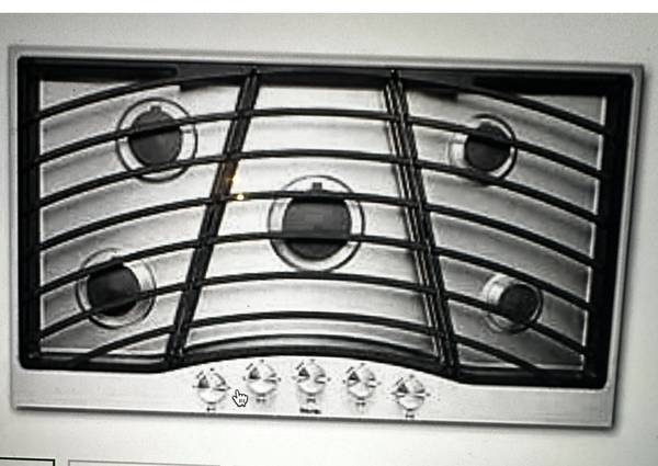 Viking Designer Series Cooktop 1