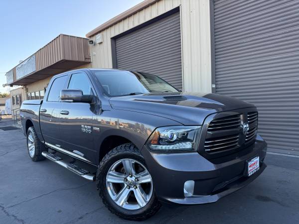 2016 RAM 1500 Sport Crew Cab 4WD 1