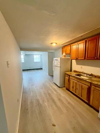 3 Bedroom spacious apartment. Private parking lot 1