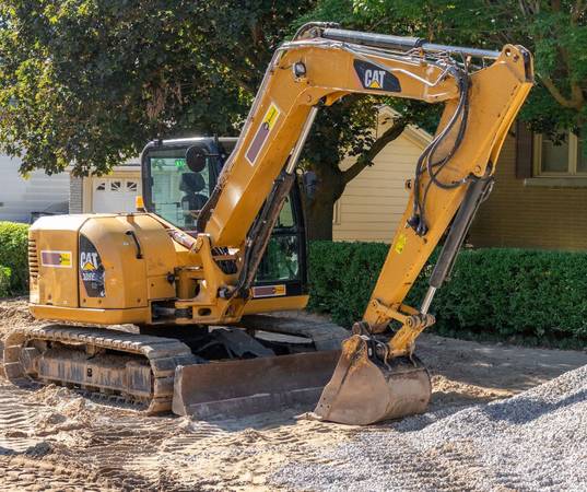 Lot Clearing/ Grading/ Hauling 1